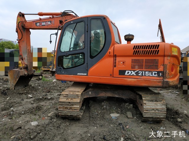 斗山 DX120 挖掘机